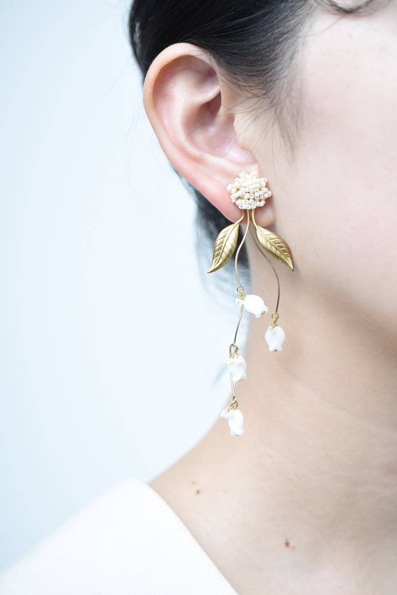 suzuran bouquet earring【予約販売】 – monshiro official web site