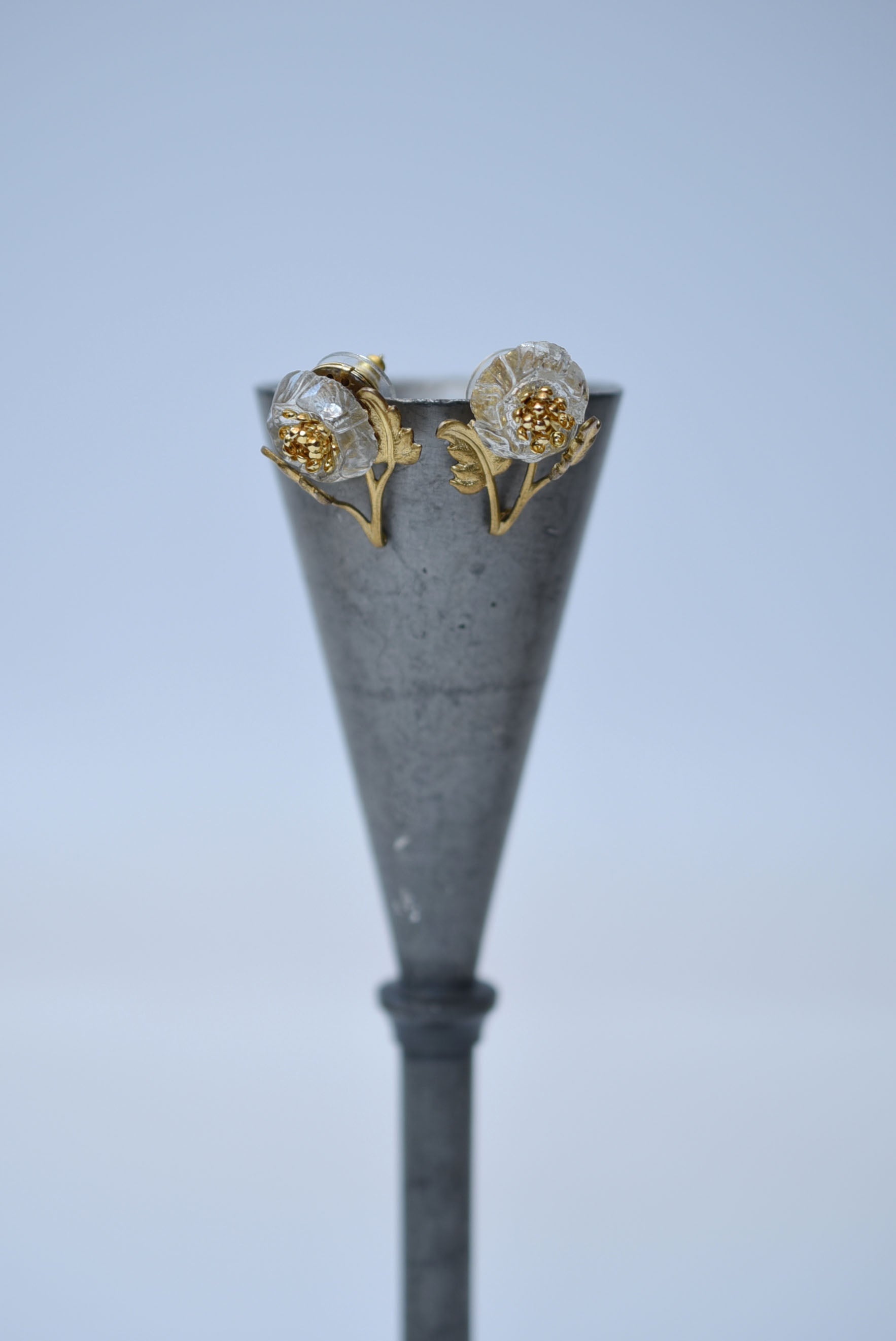 アクセサリー angelique carl stem earring monshiro angelique carl stem earring monshiro